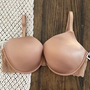 Inc. Bra NWT 40D